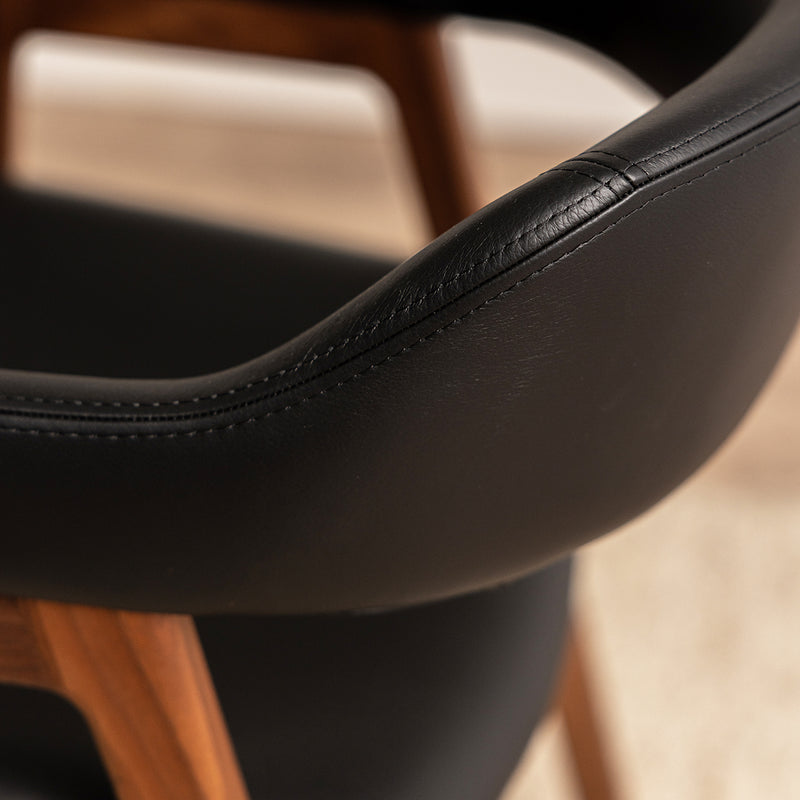 Black / Walnut