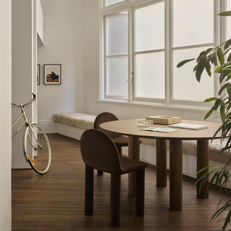 Walnut / 150cm Diameter