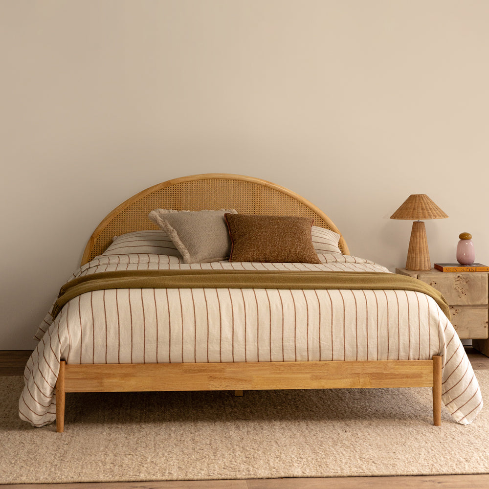 Avery Arch Rattan King Bed (Oak)