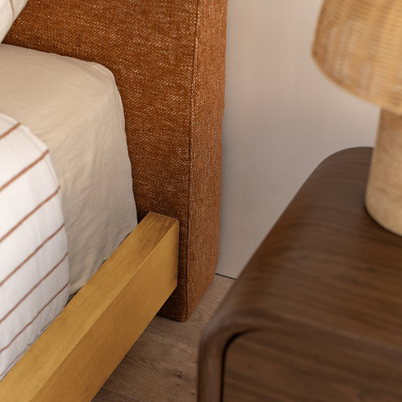 Caramel Textured Weave / Oak