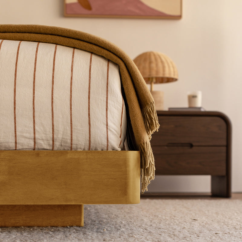 Caramel Textured Weave / Oak
