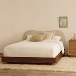 Sand Boucle / Walnut