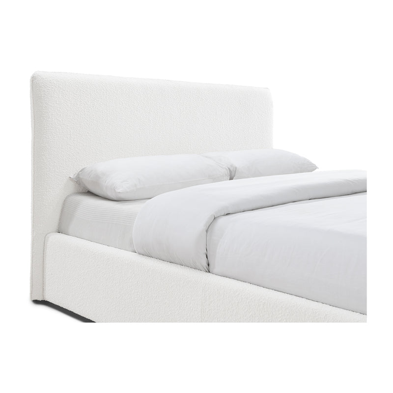 White Boucle