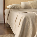 Walnut / Queen
