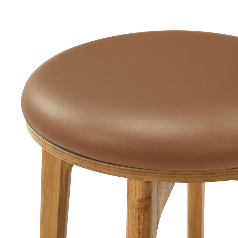 Tan / Oak