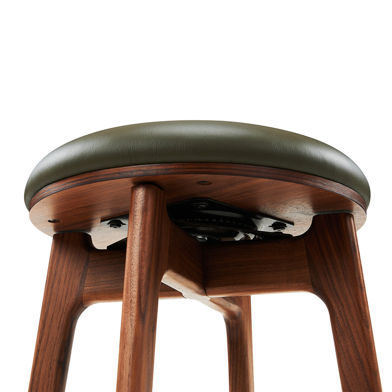 Olive Green / Walnut