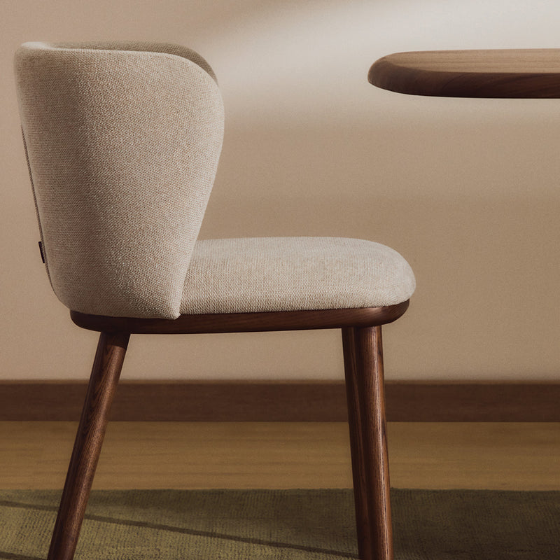 Beige / Walnut