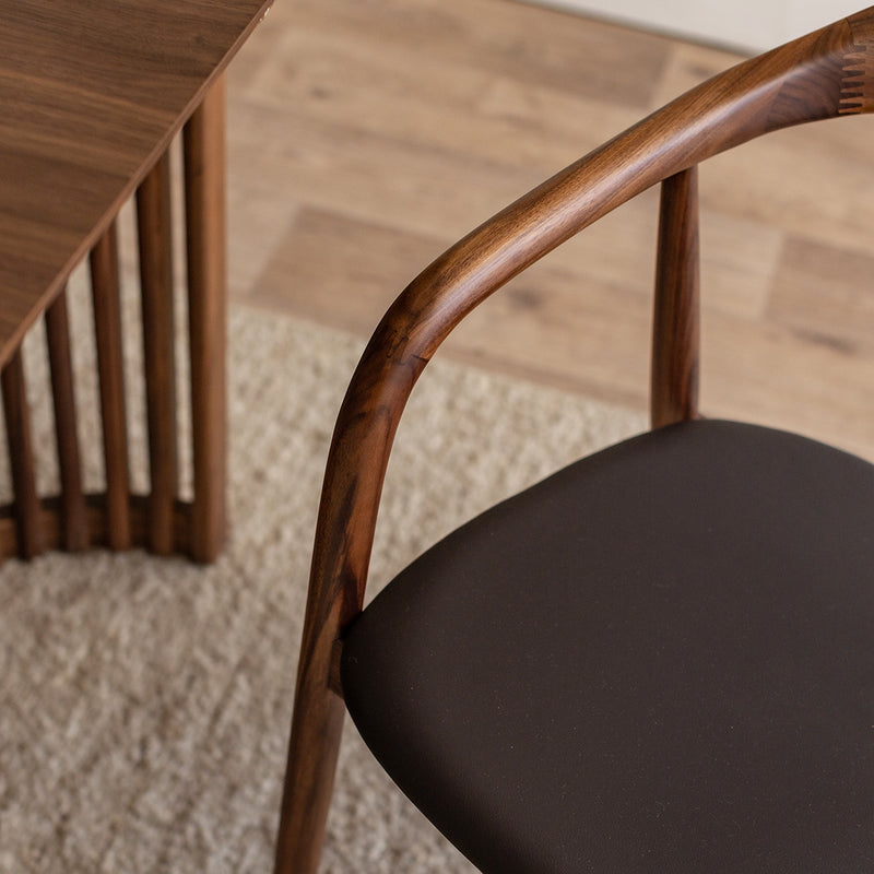 Chocolate Brown / Walnut