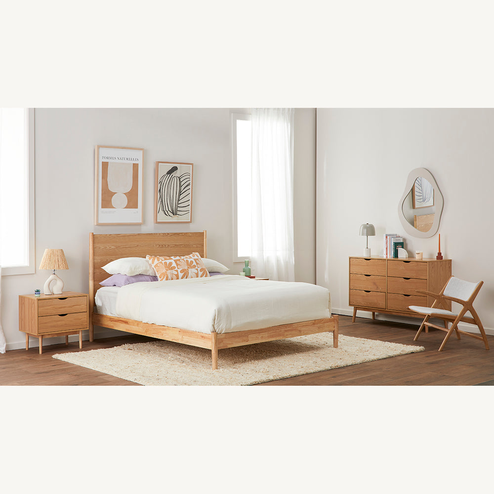 Luna Timber Queen Bed (Oak)