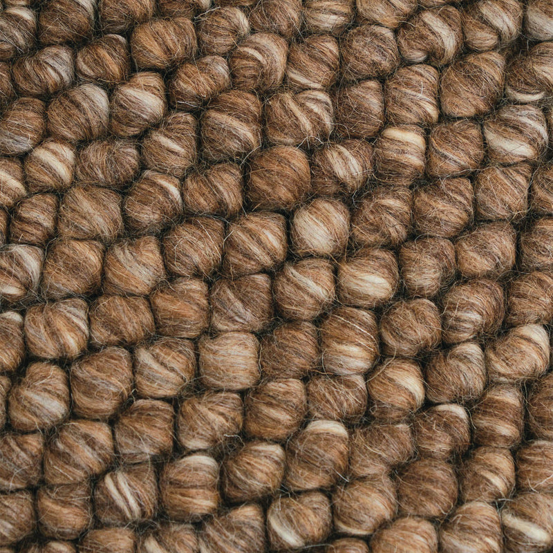 Brown / 160x230cm