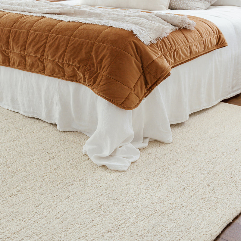 Cream / 1.6 x 2.3m