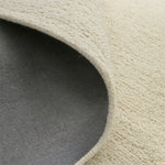 Cream / 1.6 x 2.3m