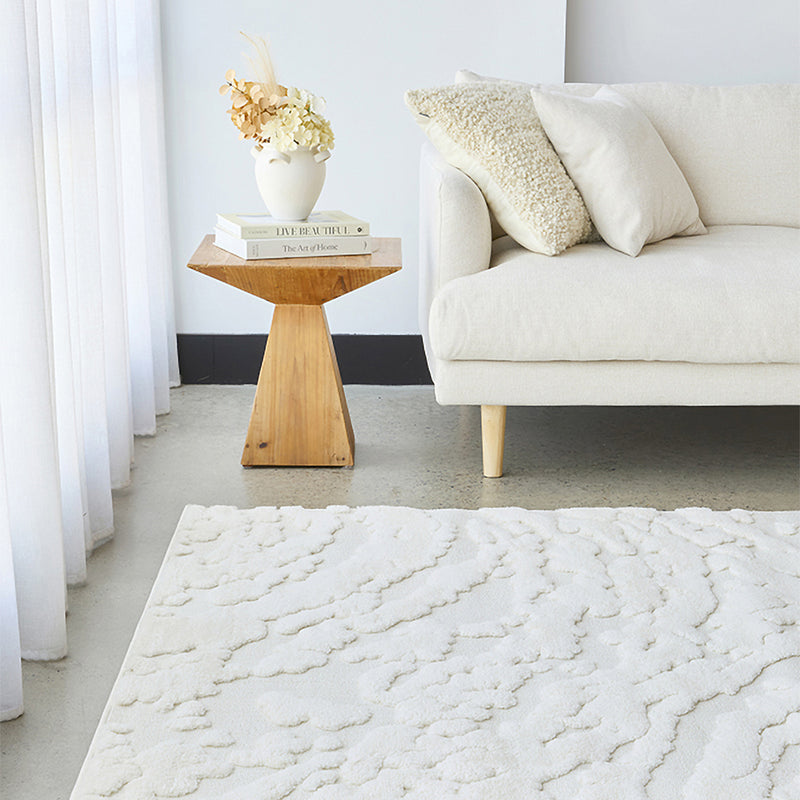 White / 2.3 x 1.6m