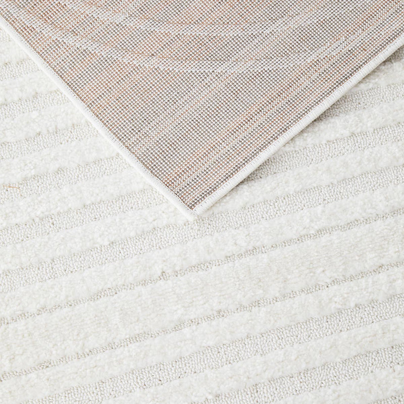 White / 1.6 x 2.3m