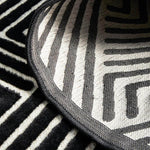 York Runner Rug (Black/Gold)