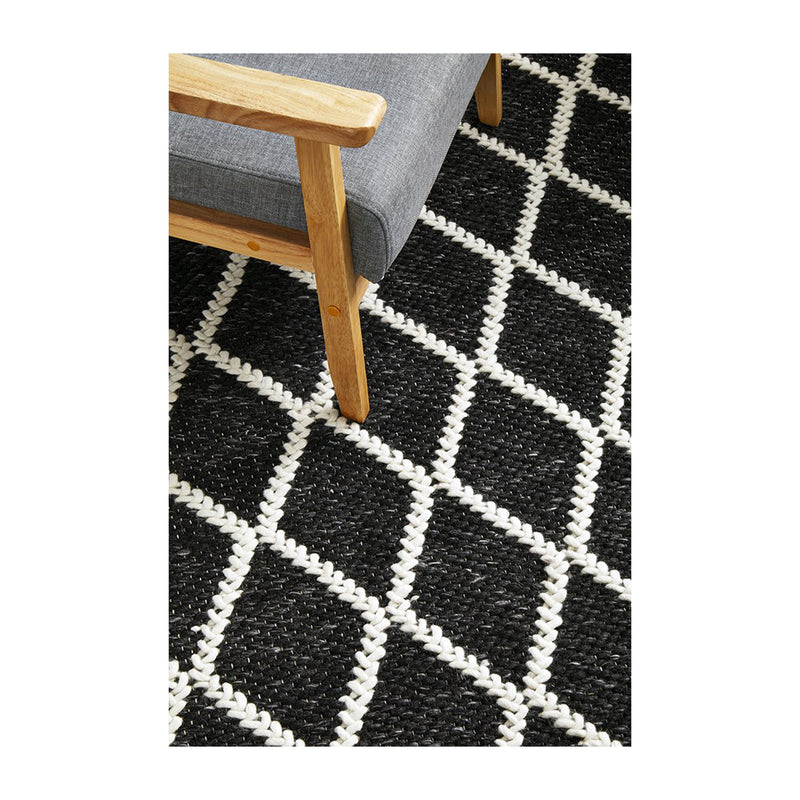 Huxley Rug (Black)