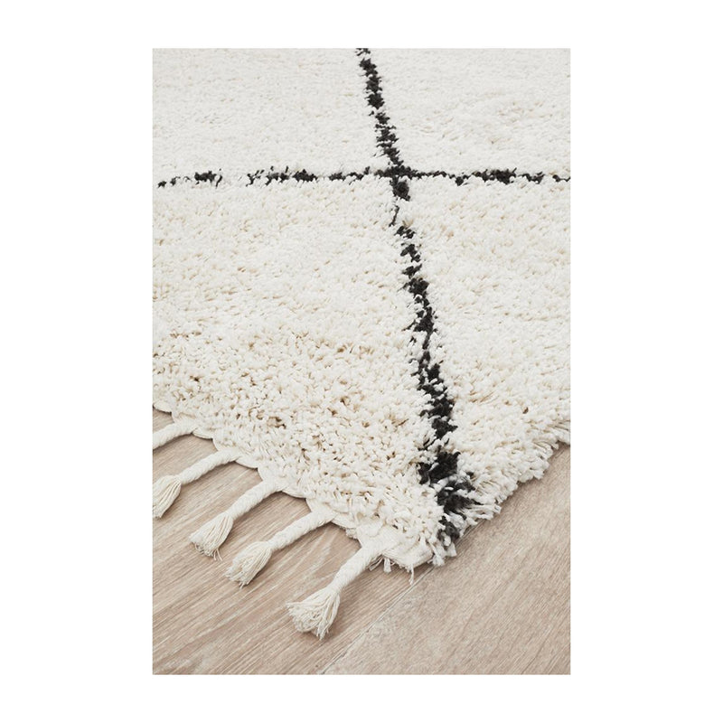 Saffron 22 Rug (White)